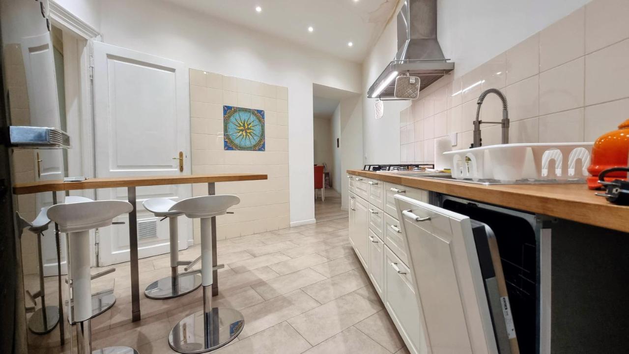 La Casa Dei Leoni Apartment Триест Екстериор снимка