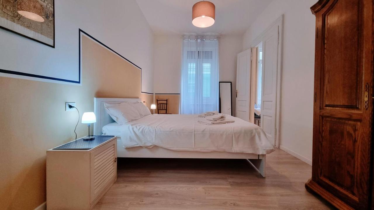 La Casa Dei Leoni Apartment Триест Екстериор снимка