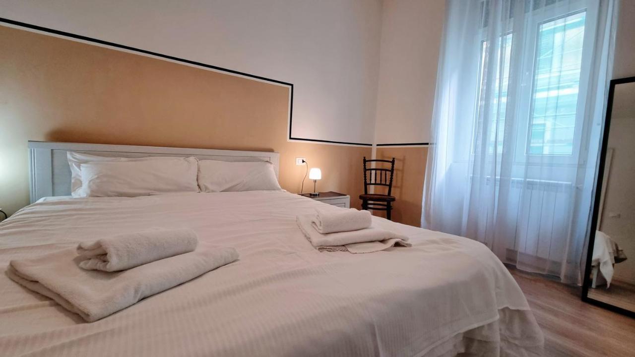 La Casa Dei Leoni Apartment Триест Екстериор снимка