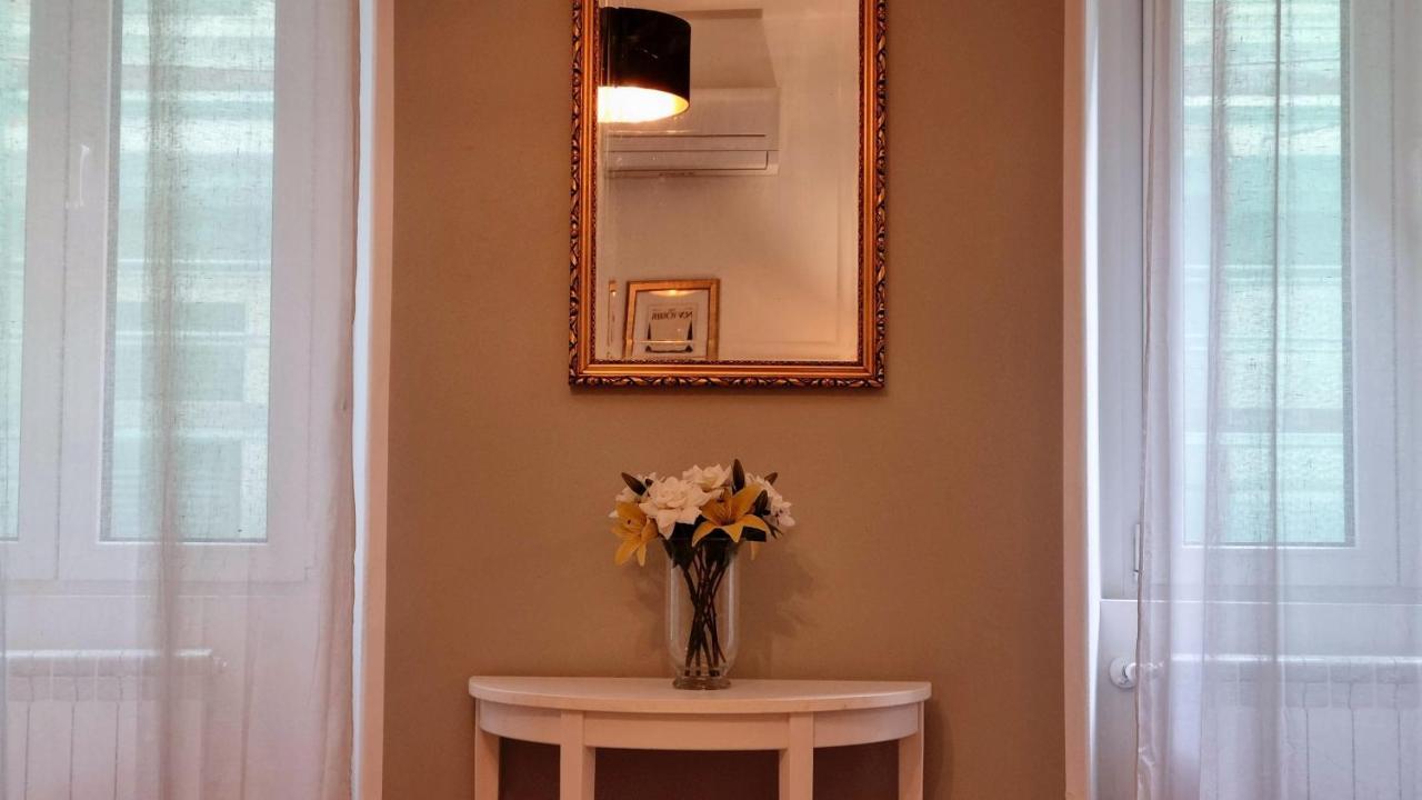 La Casa Dei Leoni Apartment Триест Екстериор снимка