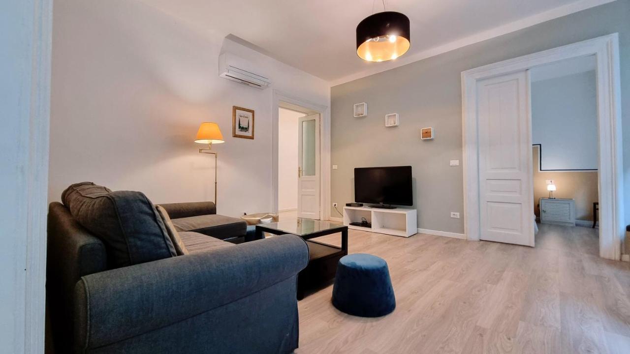La Casa Dei Leoni Apartment Триест Екстериор снимка