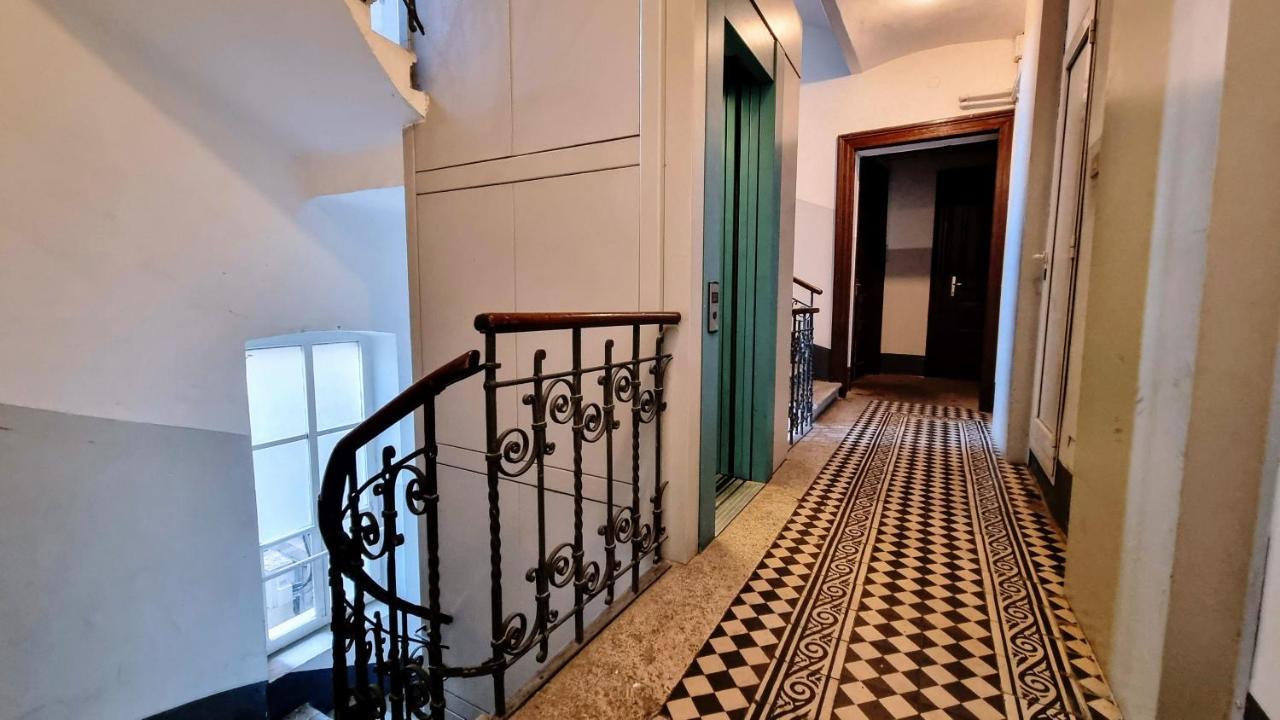 La Casa Dei Leoni Apartment Триест Екстериор снимка